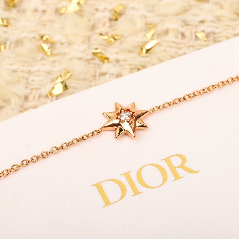 chr1st1an D10r necklaces